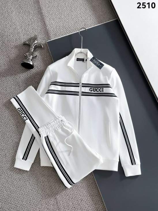 Picture of Gucci Sweater Suits _SKUGucciM-3XL12yr40239666